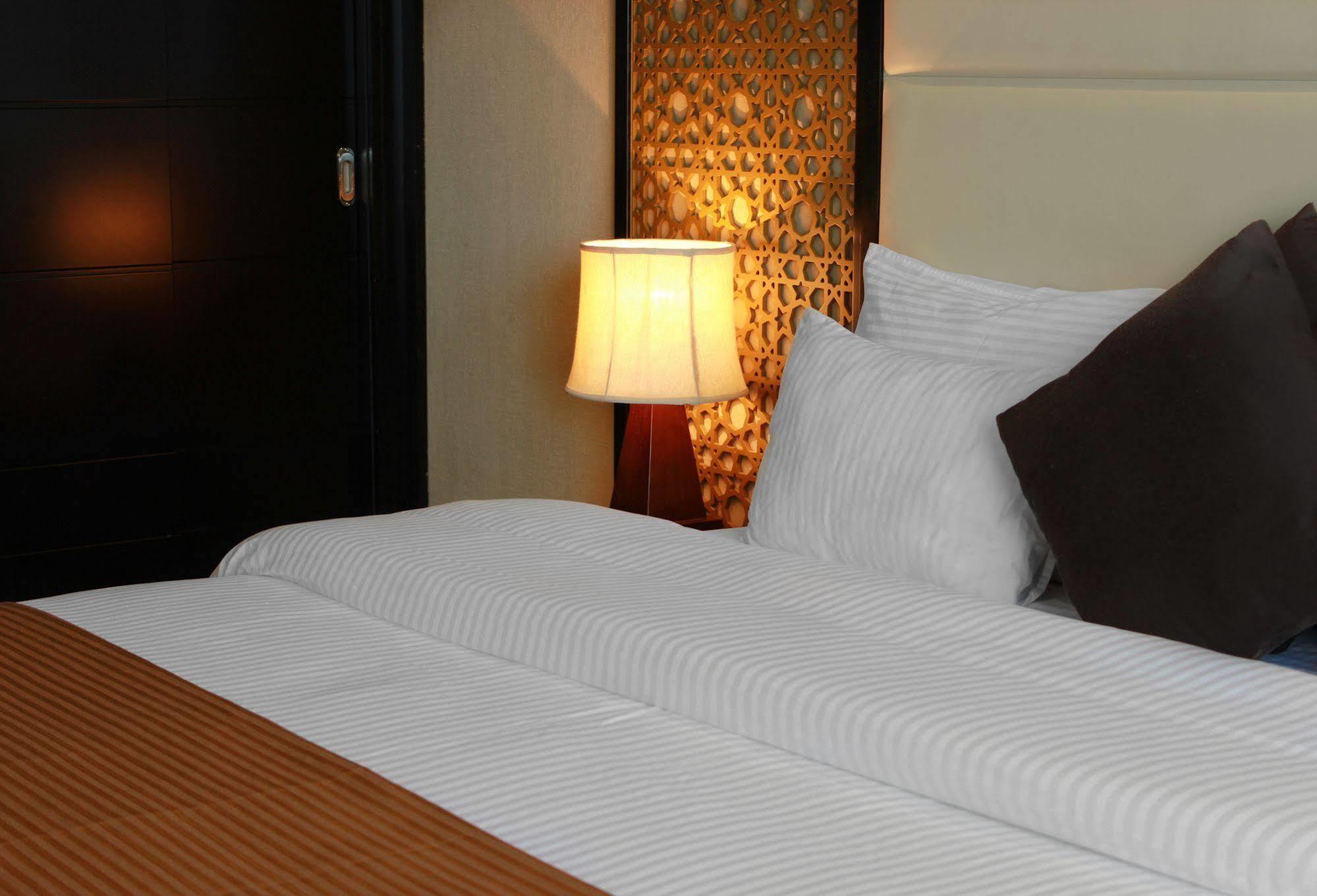Paragon Hotel Abú Dhabí Exteriér fotografie